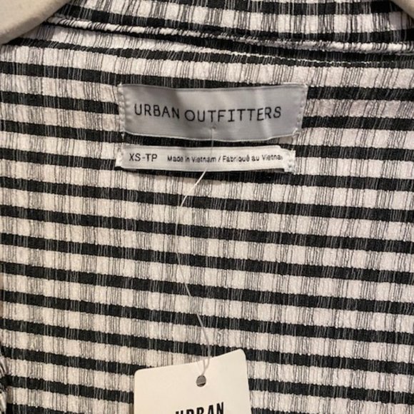 Urban Outfitters Gingham Button Down Dress NWT - Picture 2 of 4